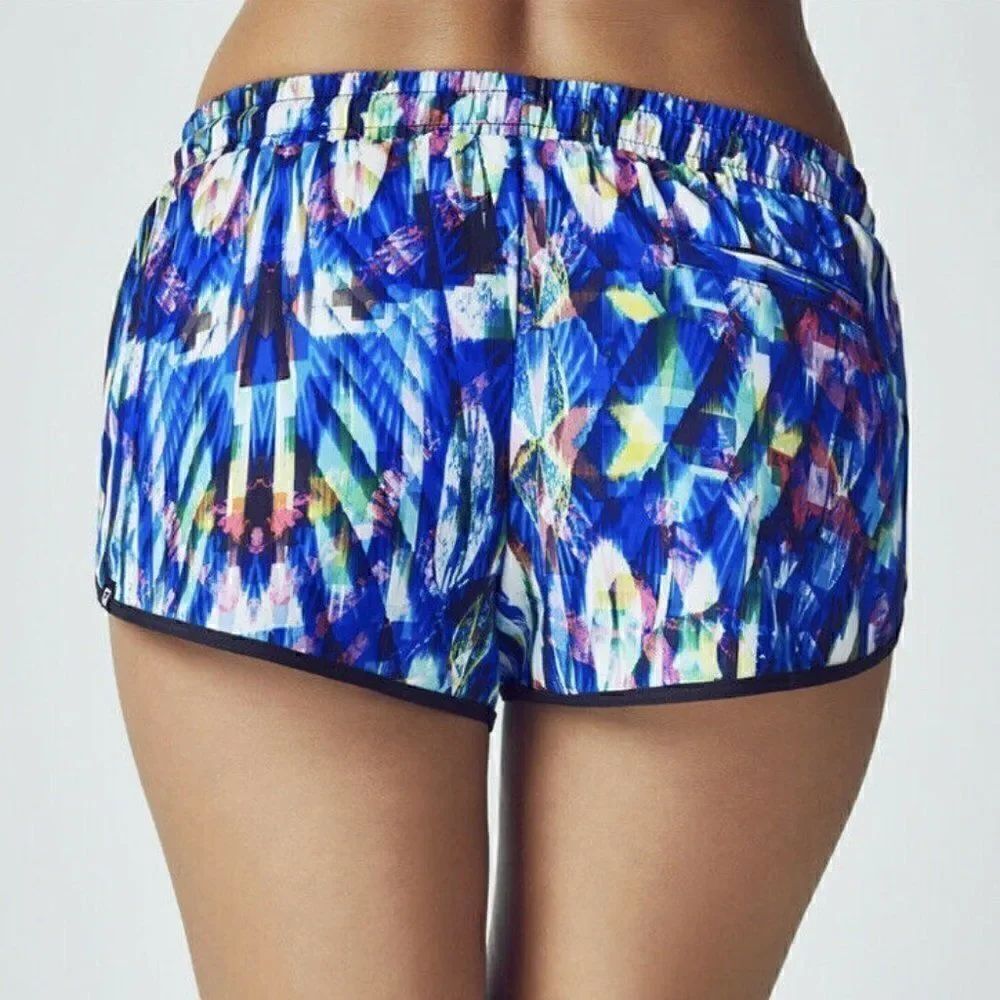 Fabletics Carrie Running Shorts Blue Reef Print - Picture 4 of 7